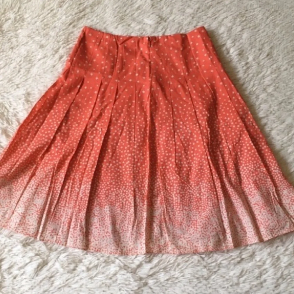 Jones Wear Orange and White Polka Dot Midi Skirt Size 4 Petite